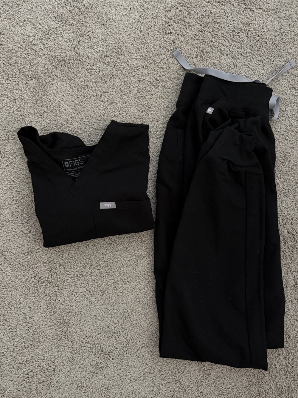 Figs scrubs set